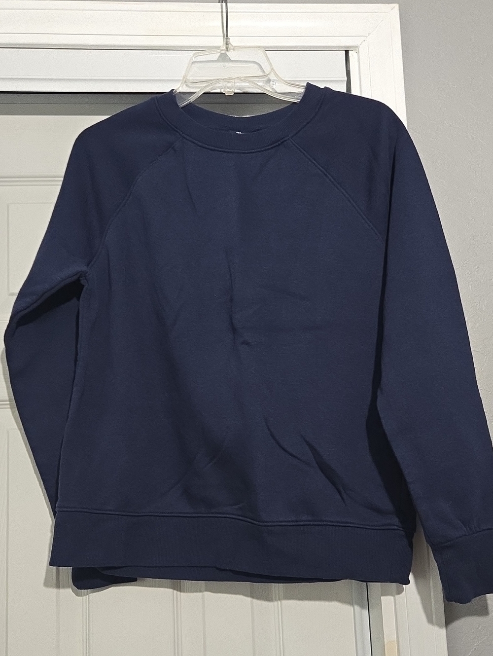 Athletic Works Navy Blue Women's Crewneck Pullover Sweatshirt